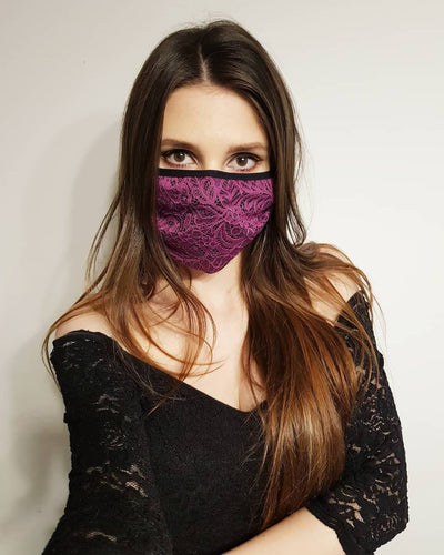 Mascherina fashion lavabile in tessuto nero e pizzo viola doppio strato