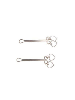Stringi capezzoli con cuoricini