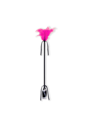 Frustino con tikler in piume fucsia